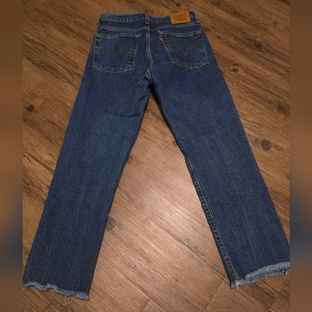 Levi's Classic Wedgie Straight Leg Jeans - Picture 4 of 5